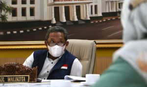 Yana Mulyana Pelaksana Tugas (Plt) Wali Kota Bandung Yana Mulyana mendukung tuntutan hukuman mati dan kebiri kimia terhadap terdakwa Herry Wirawan. Foto: Humas Kota Bandung.