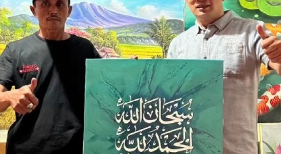 Gubernur Jawa Barat Ridwan Kamil atau yang akrab disapa Kang Emil menjual karya seniman jalanan di Bandung dengan memanfaatkan Non-Fungible Token (NFT). Foto: Instagram @ridwankamil.