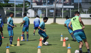 Persib Bandung akan bertemu Bali United pada lanjutan Liga 1 2021/2022 di Stadion I Gustii Ngurah Rai Denpasar, Bali, Kamis (13/1/2022). Foto: Persib Bandung.