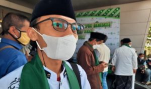 Di antara wisudawan Hafidz Sadesha Jawa Barat, Yosef Luqman Nugraha membagikan tips-nya agar mampu menghafal seluruh ayat Al-Qur'an. Foto: Humas Jabar.