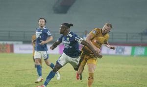Persib 0-1 Bhayangkara FC Persib Bandung harus mengakui keunggulan Bhayangkara FC 0-1 pada pertandingan pekan ke-23 Liga 1 2021/2022 di Stadion Kapten I Wayan Dipta, Gianyar, Bali, Minggu (6/2/2022). Foto: Persib Bandung.