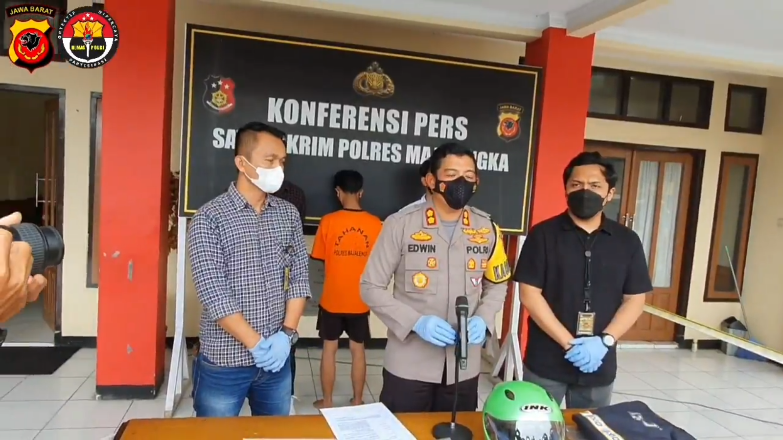Satuan Unit Pelayanan Perempuan dan Anak Reserse Kriminal Polres Majalengka mengamankan pelaku begal pantat di Majalengka. Foto: Humas Polres Majalengka.