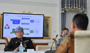 Pemprov Jabar Terima Kunjungan Gubernur Kepri Gubernur Jawa Barat Mochamad Ridwan Kamil menerima Gubernur Kepulauan Riau Ansar Ahmad, di Gedung Pakuan, Kota Bandung, Kamis (24/2/2022). Foto: Humas Jabar.