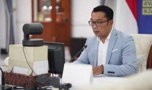 Gubernur Jawa Barat Ridwan Kamil menilai keputusan menunda jadwal masuk sekolah merupakan langkah solutif untuk mengantisipasi kemacetan arus balik lebaran. Foto: Humas Jabar.