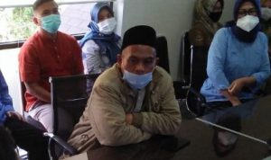DPRD Kabupaten Bandung meminta pemerintah daerah (pemda) segera menetapkan tarif baru angkutan umum usai kenaikan harga BBM oleh pemerintah pusat.
