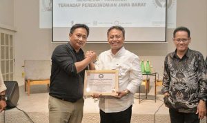 1722477900-kamis3